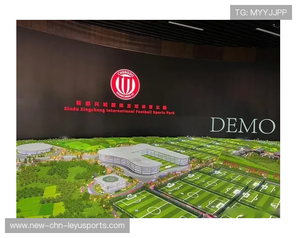 足球俱乐部与地方政府合作建设多功能训练基地，足球俱乐部建设方案
